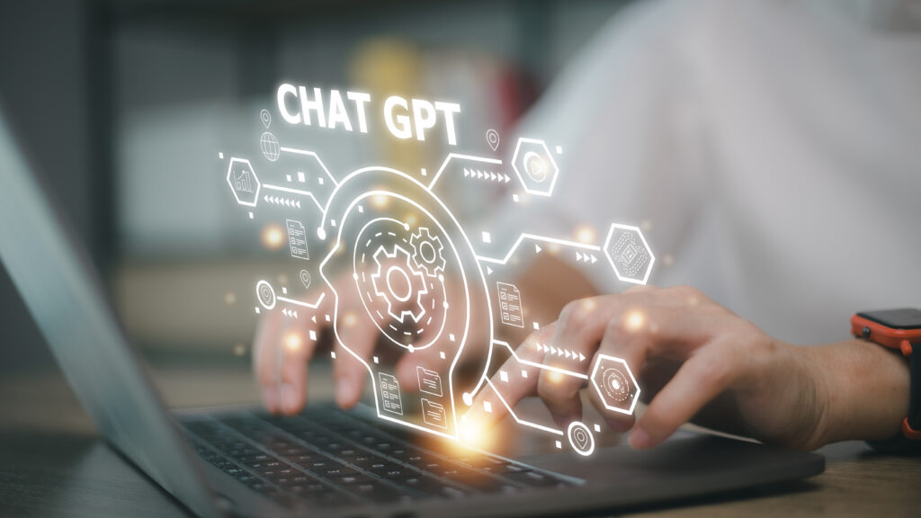 Nye teknologier og værktøjer udfordrer og ændrer konstant måden, vi kommunikerer på.  En af de nyeste trends i digital kommunikation er brugen af chatbots, hvoraf ChatGPT er en af de mest brugte og avancerede af sin slags.