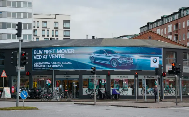 Facadebanner produceret af Bording Danmark